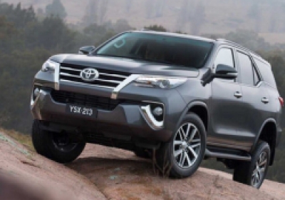Toyota Fortuner mới ấn định ngày ra mắt Việt Nam