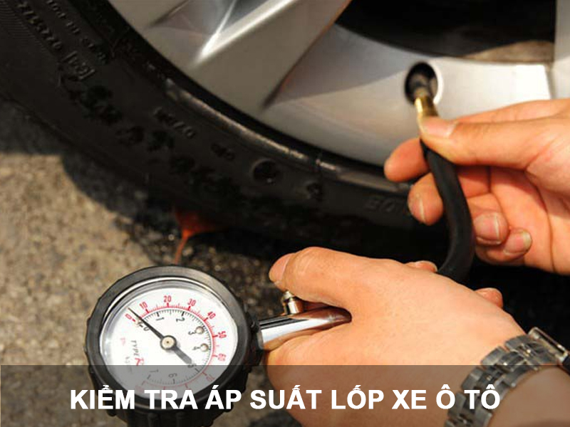 kiểm tra áp suất lốp ô tô