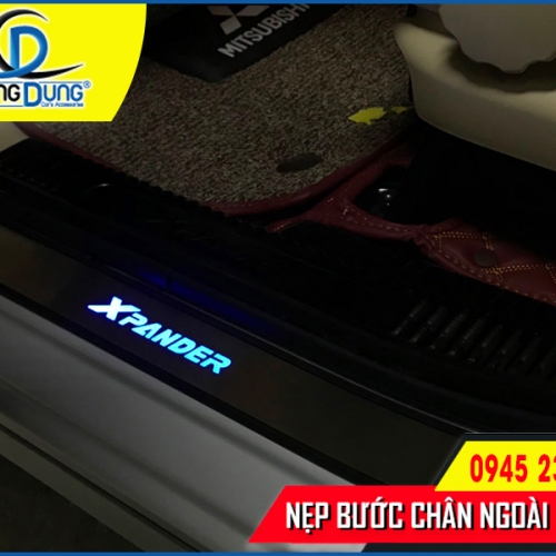 NẸP BƯỚC CHÂN NGOÀI CÓ ĐÈN XPANDER