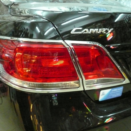 VIỀN ĐÈN SAU CAMRY 01