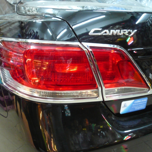 VIỀN ĐÈN SAU CAMRY 02